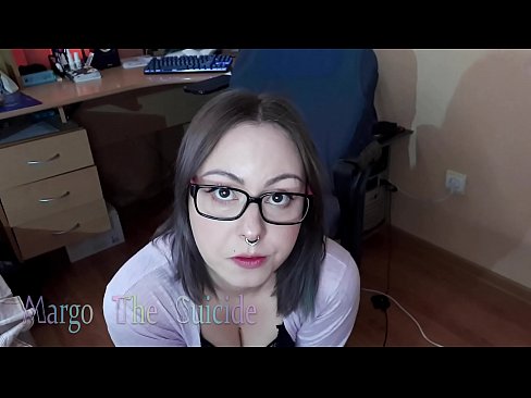 ❤️ Sexy meisje met bril zuigt Dildo diep op camera ❤️❌ Fuck video at nl.tradeis.top ﹏
