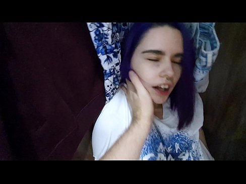❤️ Vond mijn zus in de kast en hielp haar klaarkomen ❤️❌ Fuck video at nl.tradeis.top ﹏